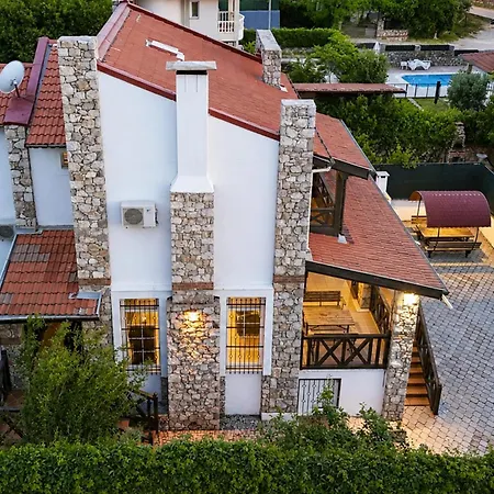 Deniz Villa *